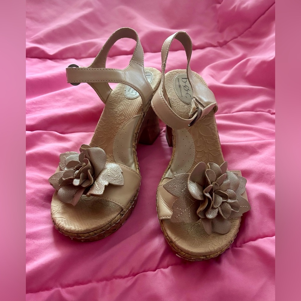 BOC Champagne Leather Sandals with Floral Detail 11